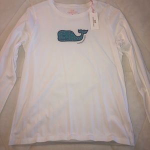 Women’s lacrosse vineyard vines long sleeve.